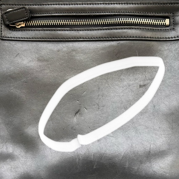 EUC / Coach Black Leather Messenger Bag - Picture 13 of 14